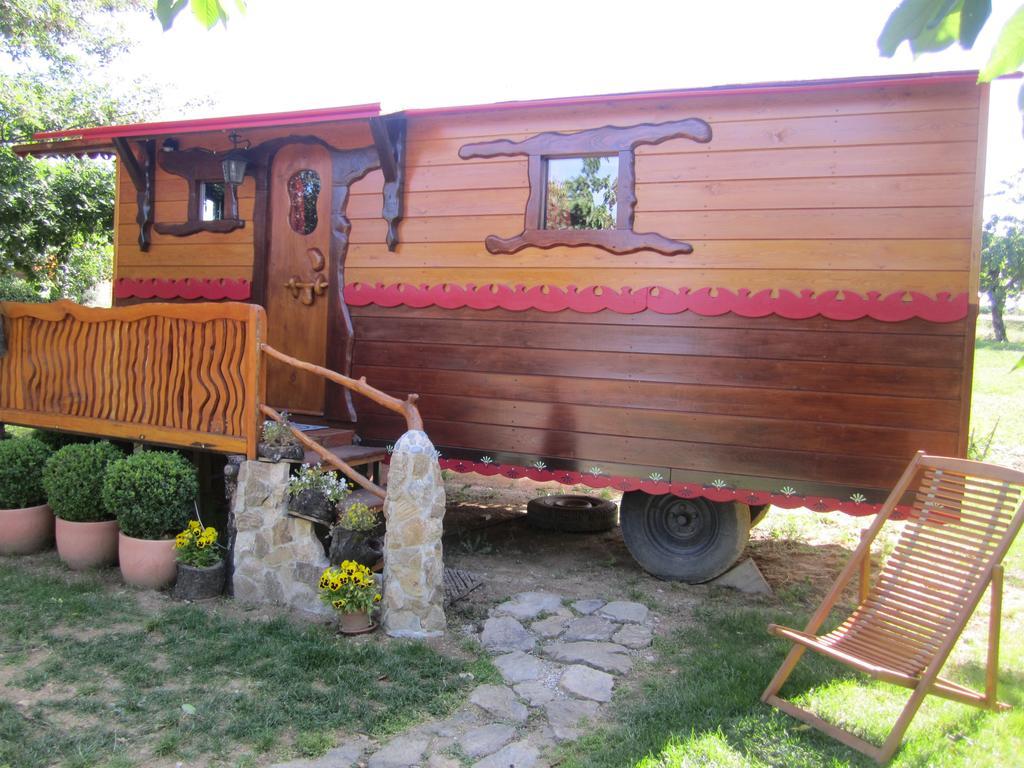 Gitenchassagne Bed & Breakfast Thurins Luaran gambar