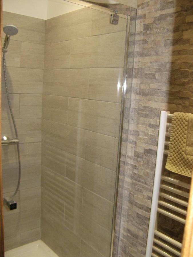 Gitenchassagne Bed & Breakfast Thurins Luaran gambar
